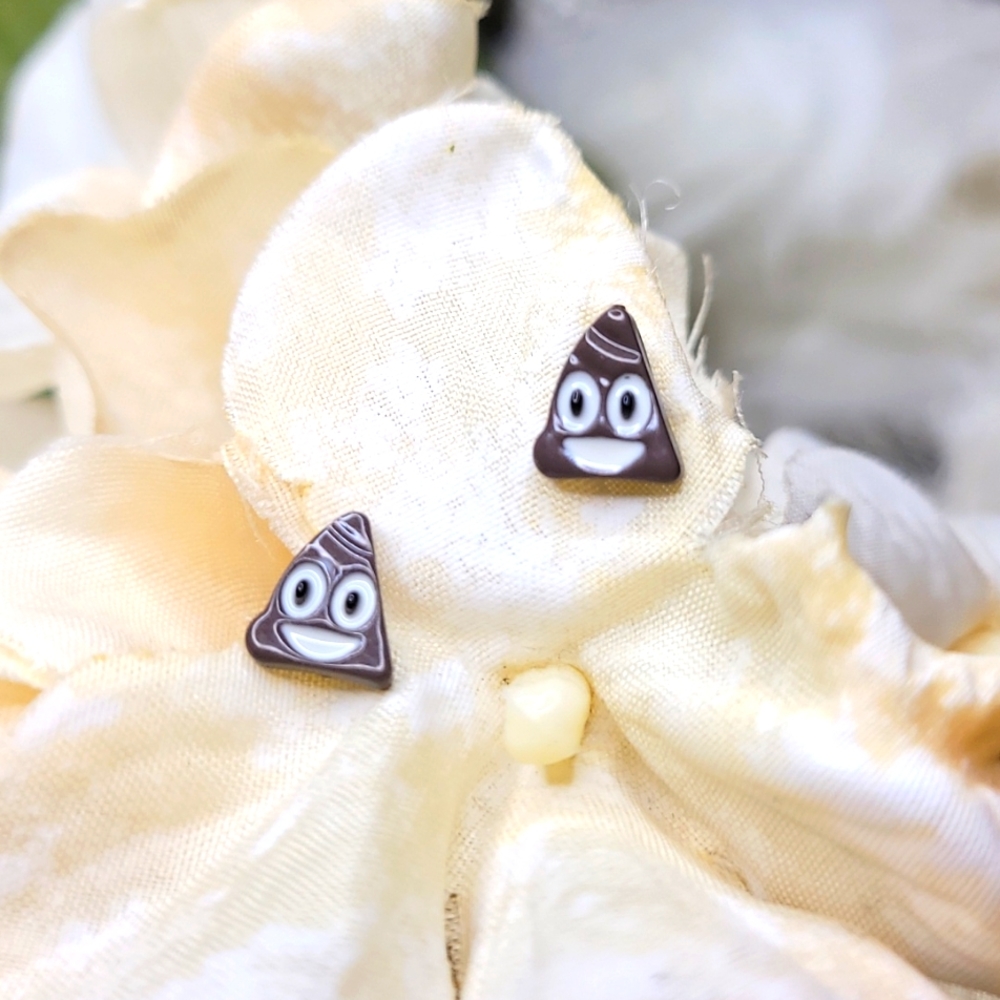 💍 Poop emoji 💩 fun earrings